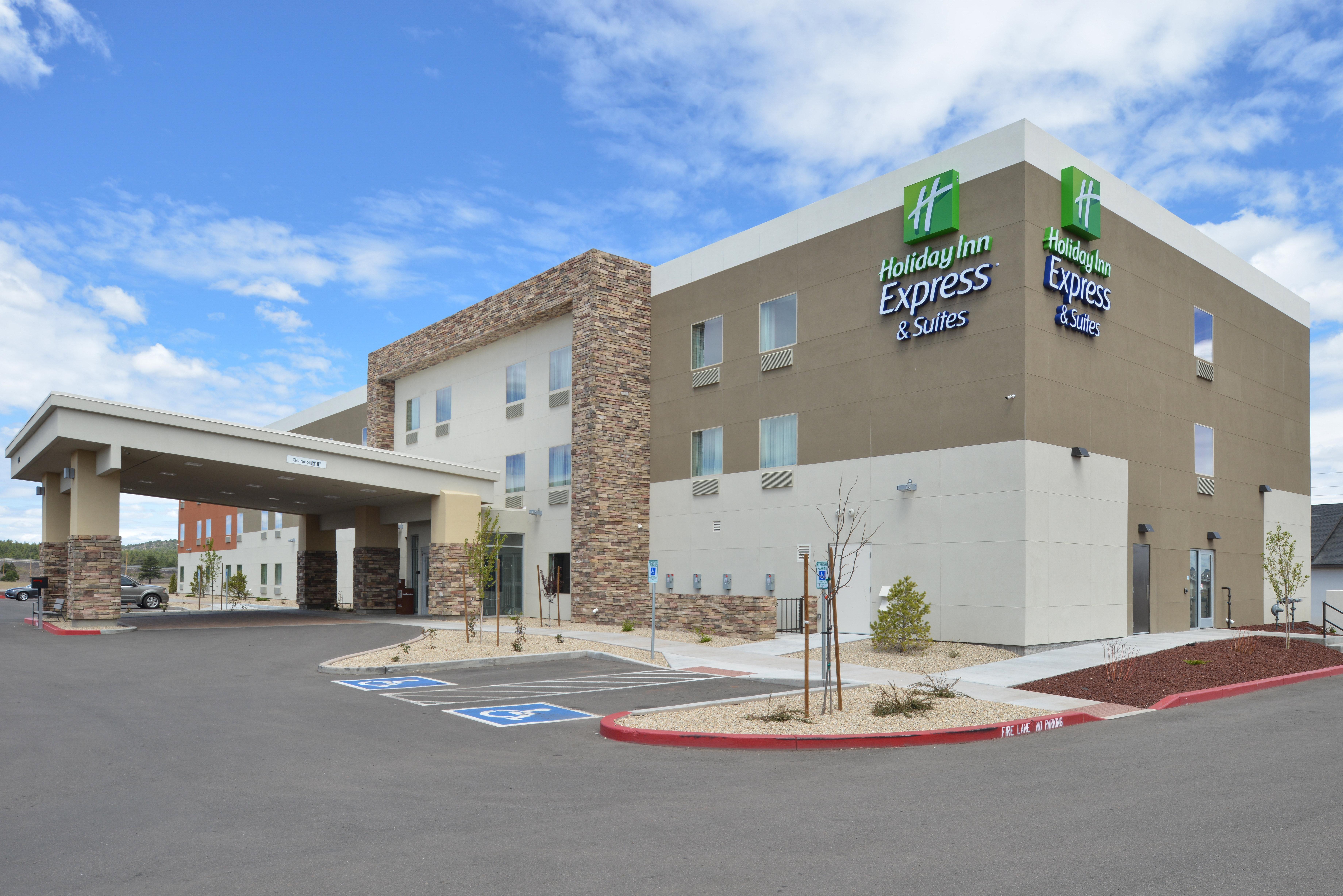 Holiday Inn Express & Suites Williams, An Ihg Hotel Exterior foto